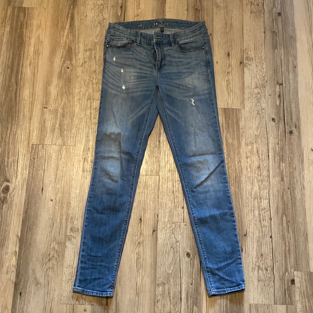 White House black market skinny jeans size 4